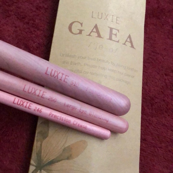 LUXIE BC 3 PIECE BRUSH SET-GAEA - Picture 2 of 3